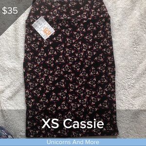 Xs Lularoe Cassie skirt